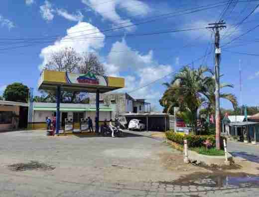 Gas station Santa Ana