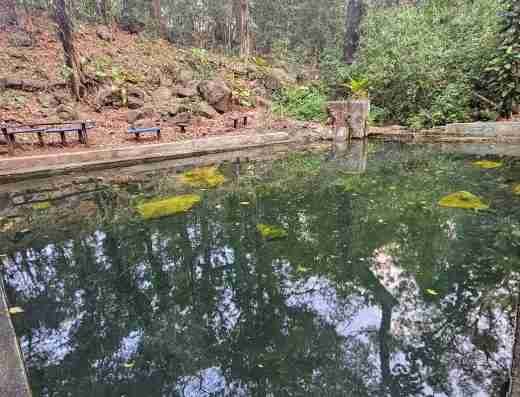 Piscina El Manantial